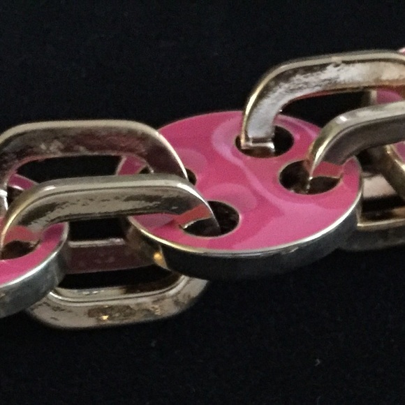 Betsey Johnson Fuchsia Circle Link Bracelet - Picture 6 of 7